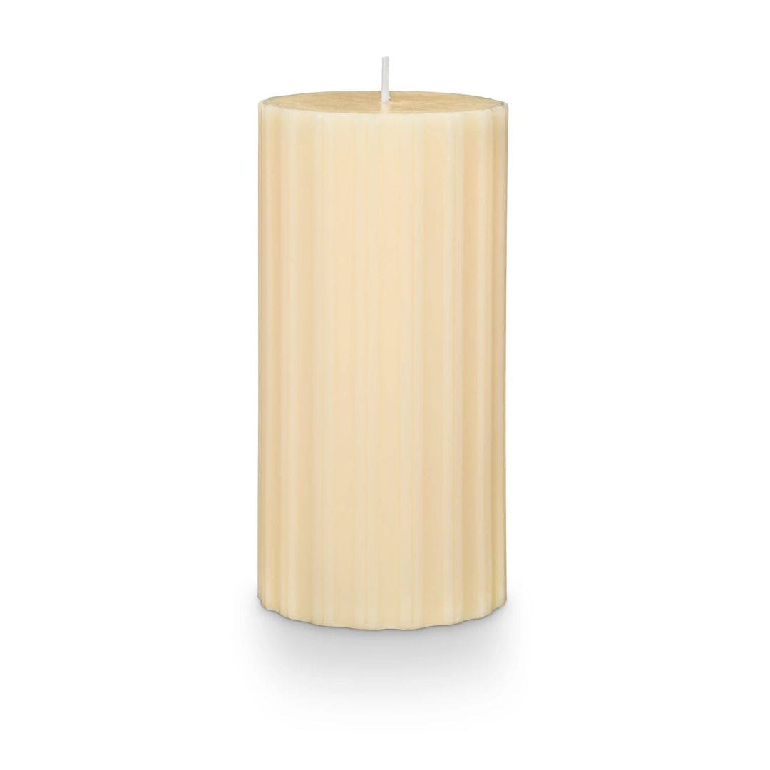 CandleIsla Lily Medium Fragranced Pillar Candle