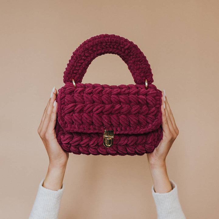 purseAvery Biscuit Chenille Crossbody Bag