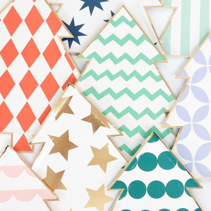 Paper PlatePatterned Christmas Tree Plates (Set Of 8)